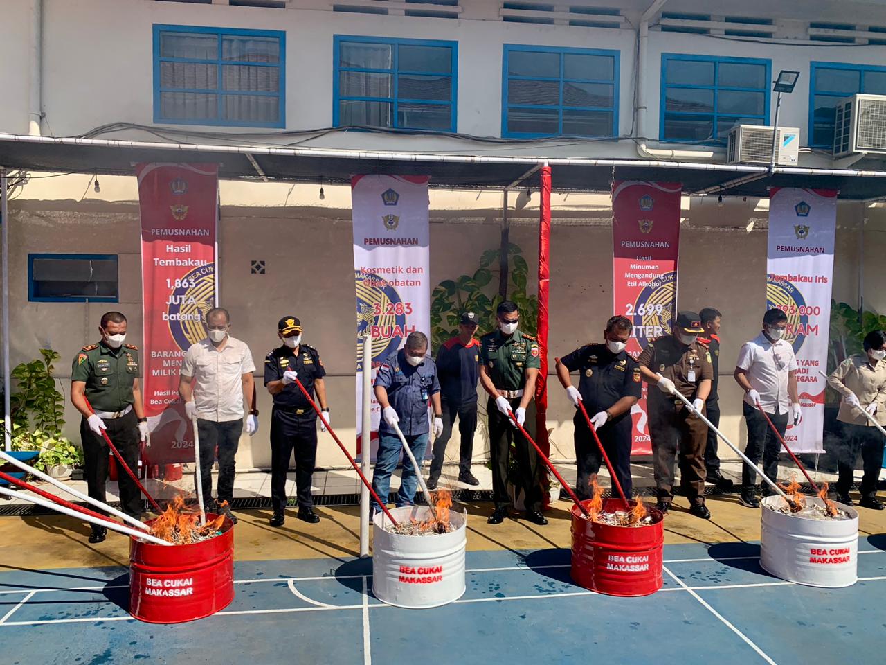Bea Cukai Makassar Musnahkan Barang Ilegal Senilai Rp3 Milliar