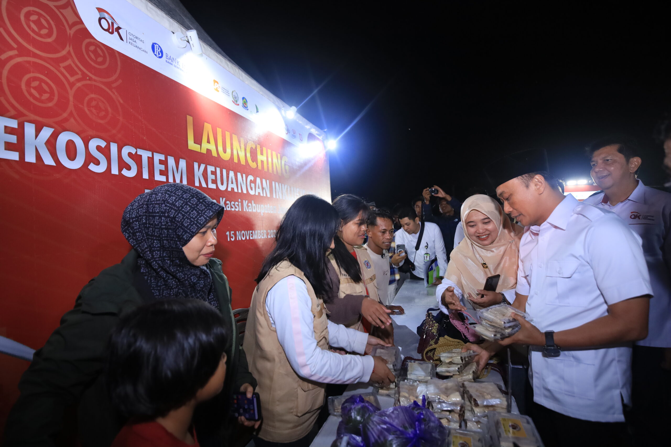 OJK Sulselbar bersama TPAKD Provinsi Jeneponto dan PT BPD Sulselbar launching Ekosistem Keuangan Inklusif Desa Wisata Kassi Jeneponto