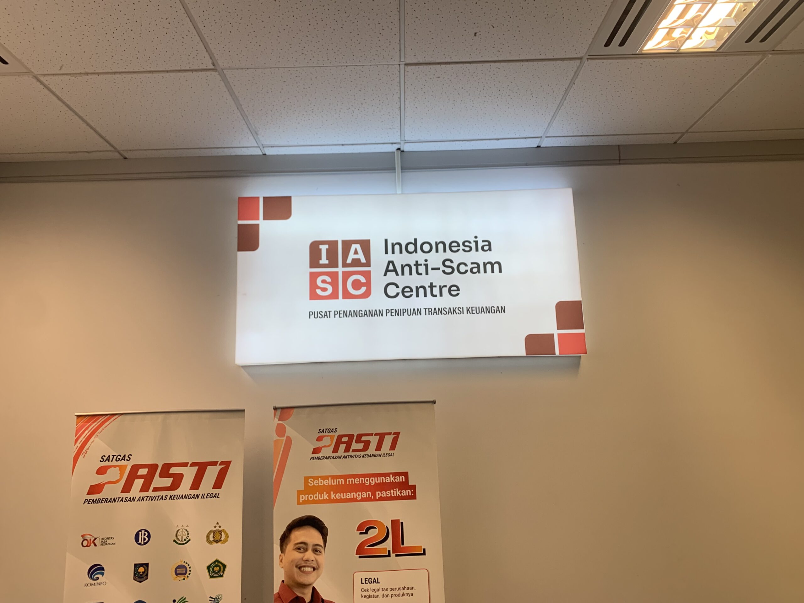 OJK: Aduan Penipuan di Sektor Keuangan Capai 11.448 Jelang Akhir Tahun
