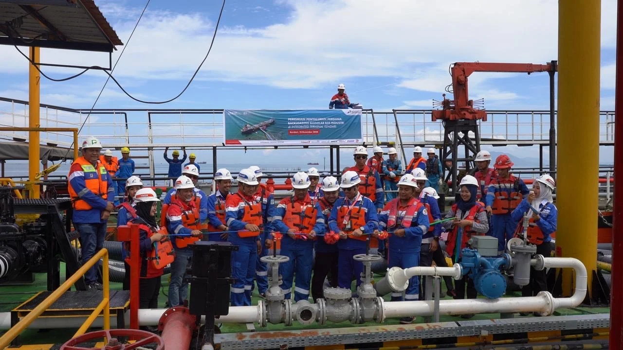 Pertamina Sulawesi Resmikan Jetty Kapal Industri dan Memulai Penyaluran Pertama Backloading B35 Industri