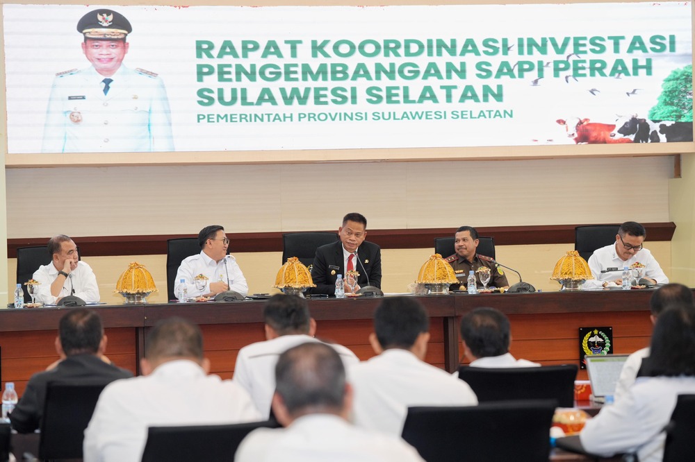 Percepat Izin Investasi, Prof Fadjry Mau Sulsel Jadi Sentra Sapi Perah
