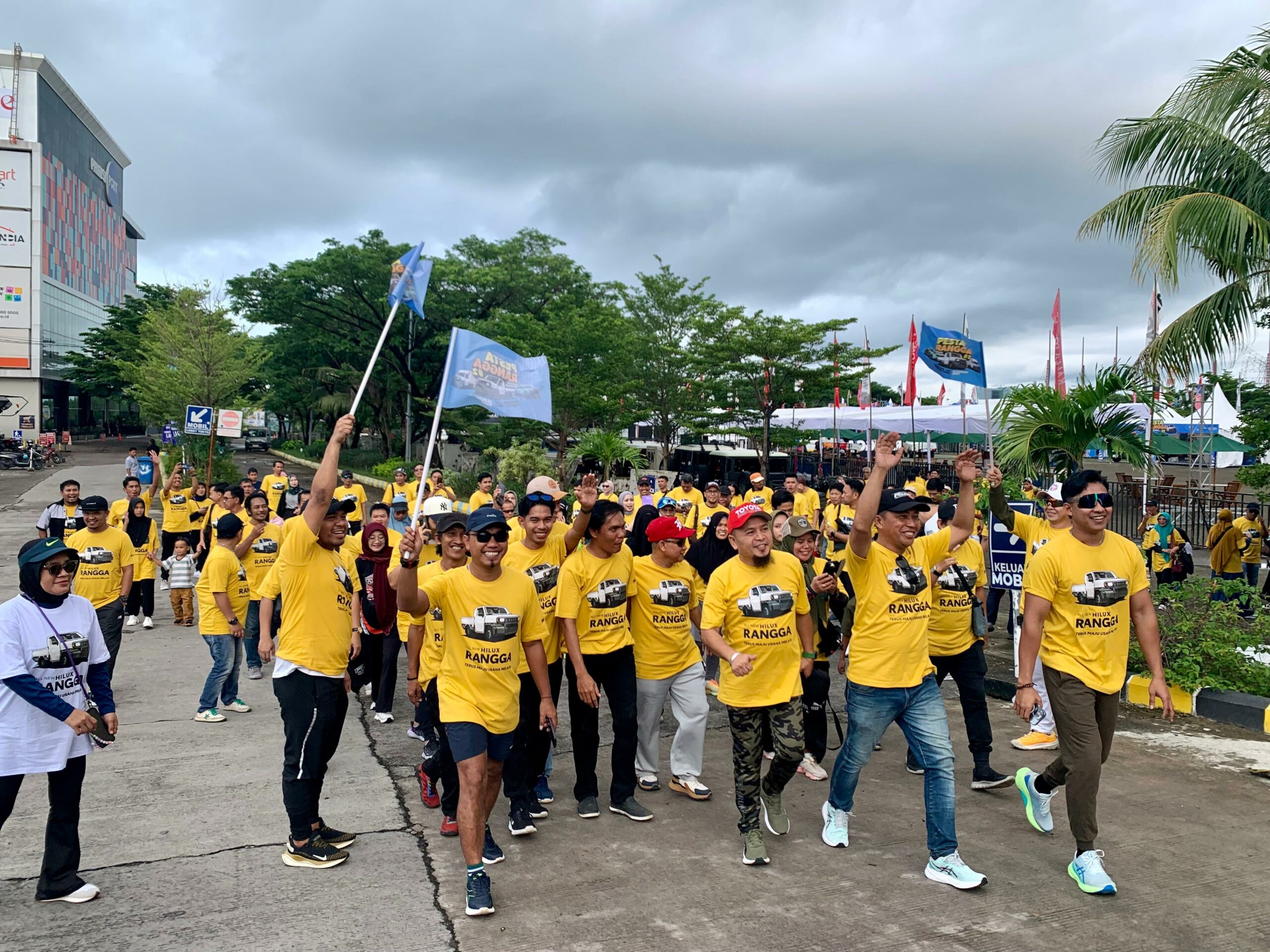 Fun Walk Meriahkan Acara Pesta Rangga #2 Kalla Toyota