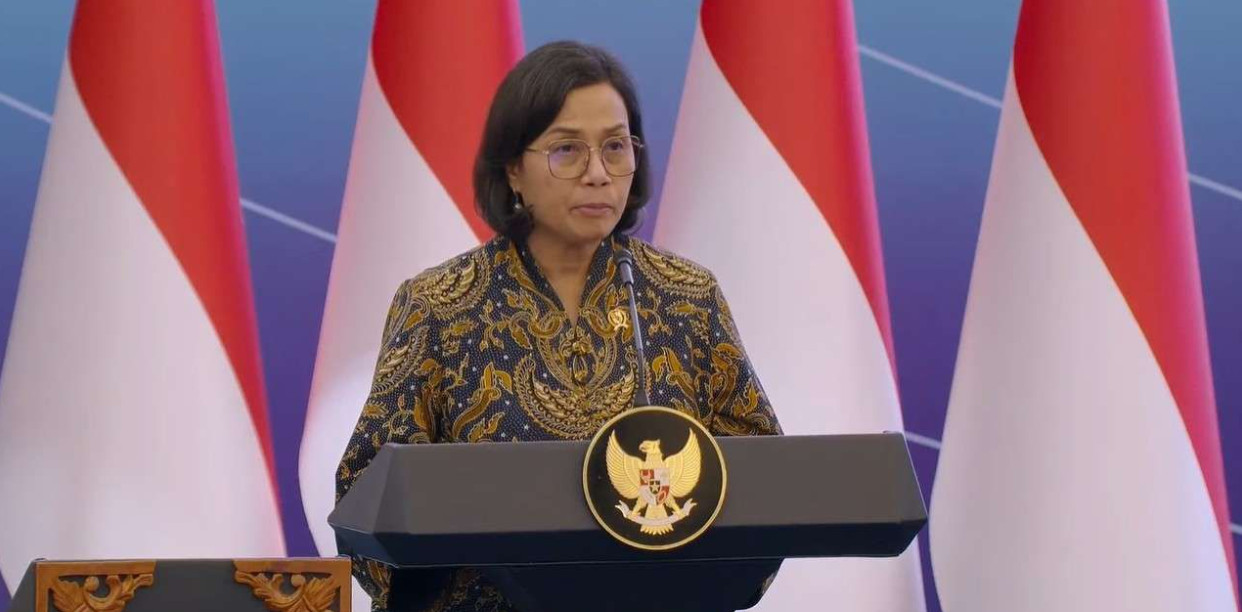 Menteri Keuangan Sri Mulyani Indrawati Saat Memberi Laporan dalam Acara 'Sarasehan Ekonomi Bersama Presiden'