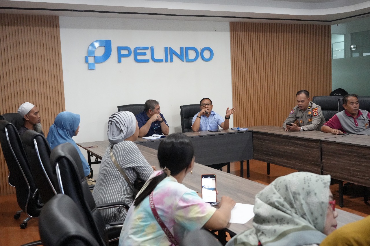 Pelindo Regional 4 Gelar Sosialisasi Ketertiban untuk Pedagang Kaki Lima di Pelabuhan Makassar
