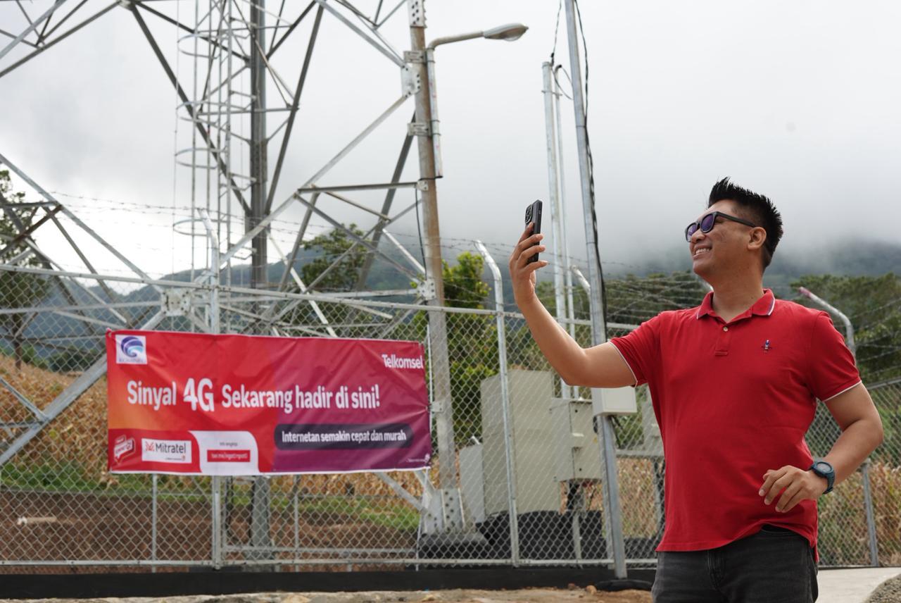 Sambut HUT RI ke-80, Telkomsel Resmikan Sinyal 2G/4G di Desa Harapan Barru