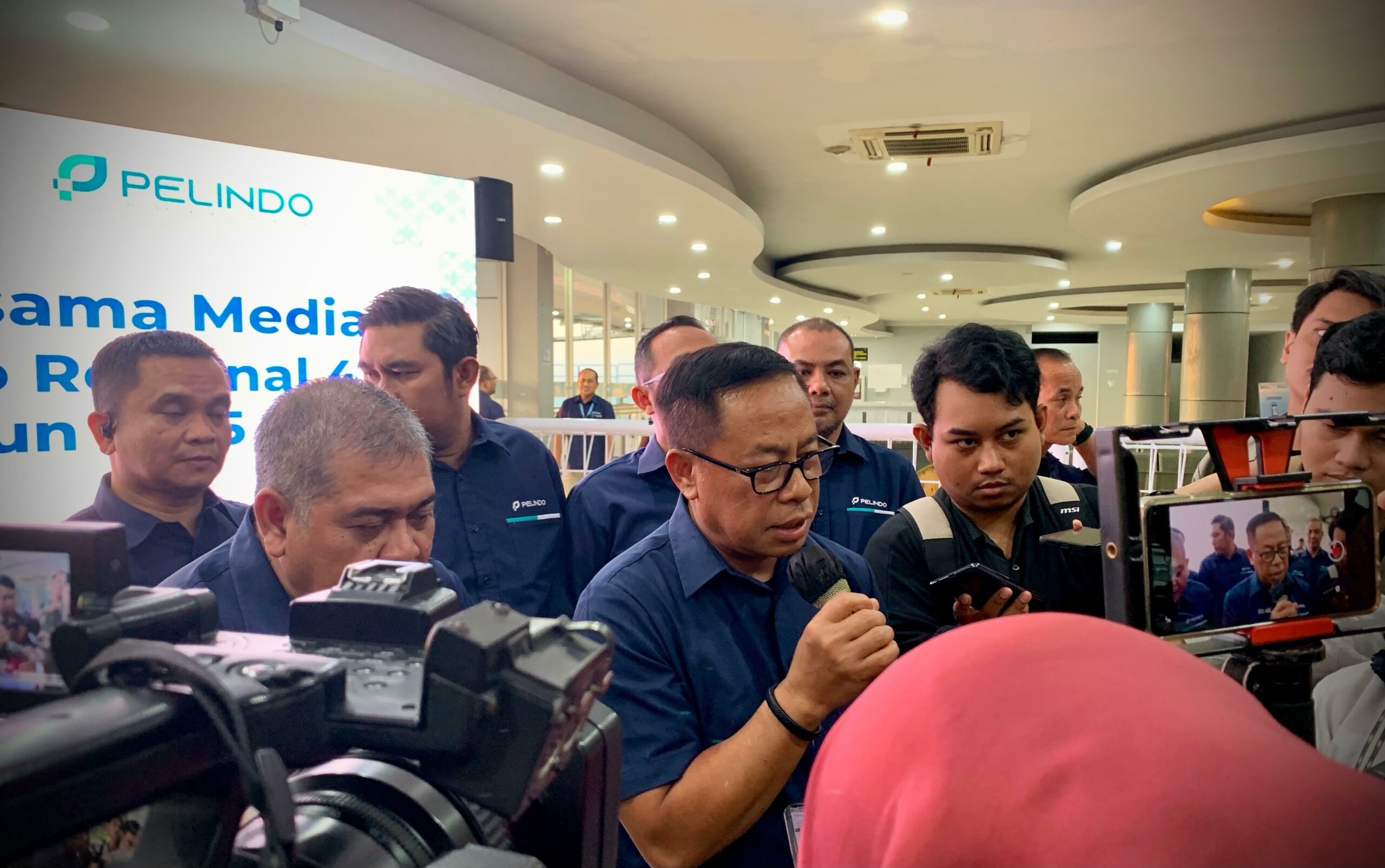 Pelindo Regional 4 Bukukan Kinerja Positif Semester I 2025, Penumpang Naik 17 Persen