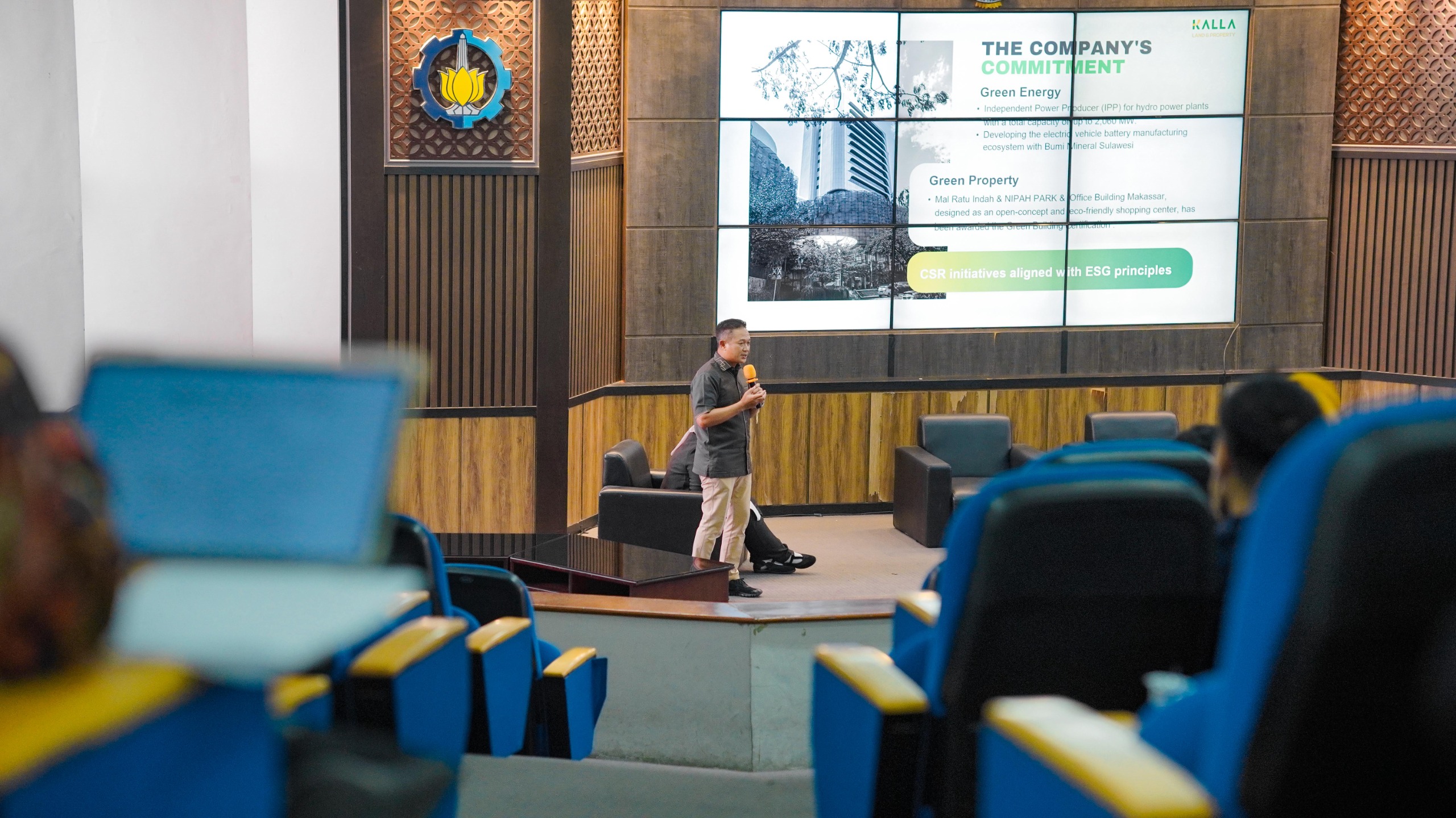 CEO KALLA Land & Property Paparkan Strategi Retrofit Bangunan Hemat Energi di Forum SETI 2025 Surabaya