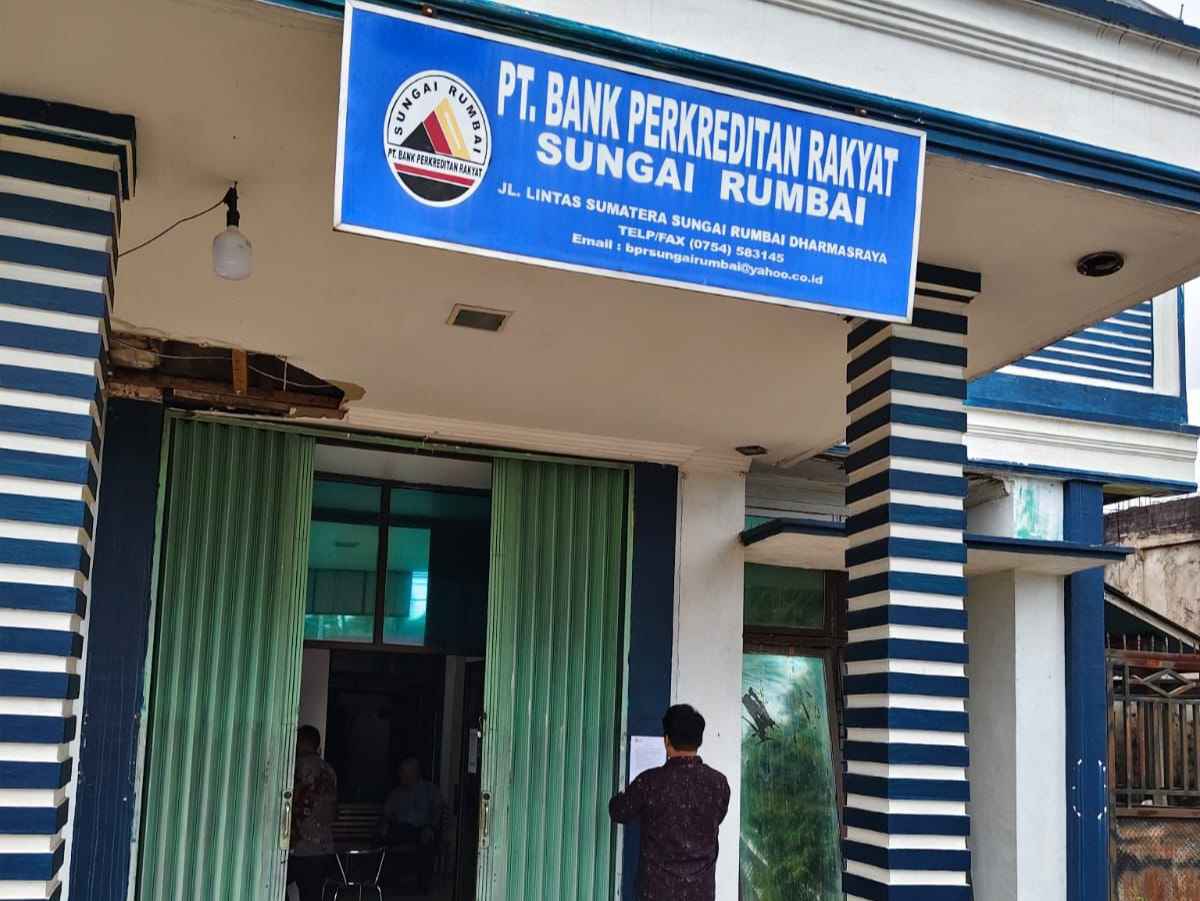 OJK Cabut Izin Usaha PT BPR Sungai Rumbai, LPS Siapkan Proses Likuidasi