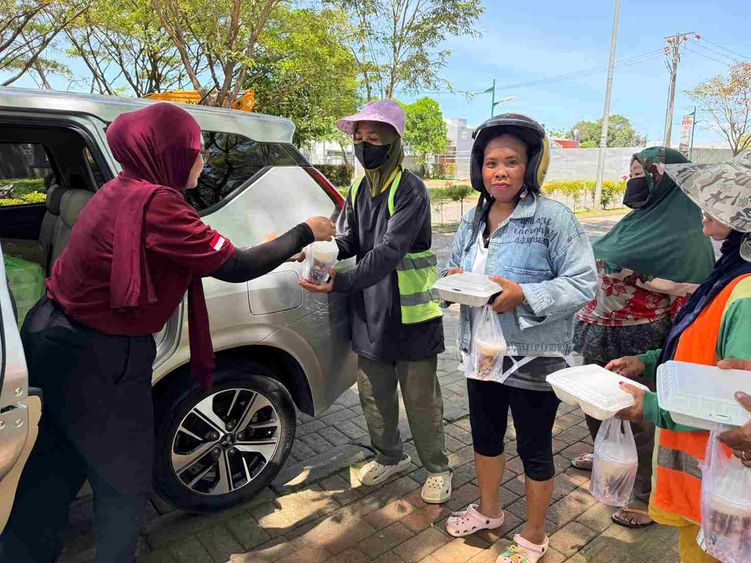 Perluas Dampak Ekonomi dan Sosial, GMTD Gandeng UMKM Tanjung Bunga Lewat Program Jumat Berbagi